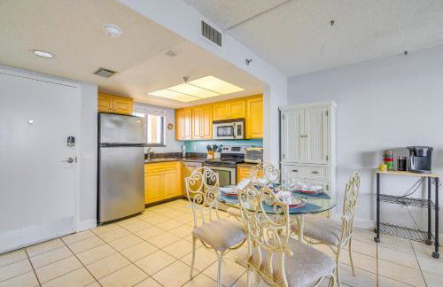 Pool and Beach Access Waterfront Hudson Condo! - Foto 9