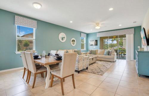 Large Themed Pool Home at Windsor at Westside - Photo 21