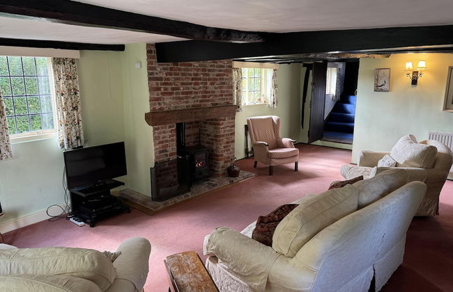 Cottage-fireplace-garden-petsok-3br-parking - Foto 7