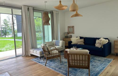 Wunderschönes Apartment Soul Space mit Seeblick im Marina Resort Bad Saarow - Photo 2