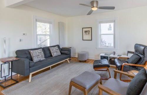 A Peaceful Oasis on Munjoy Hill - 3BR Cottage & Parking - Foto 35