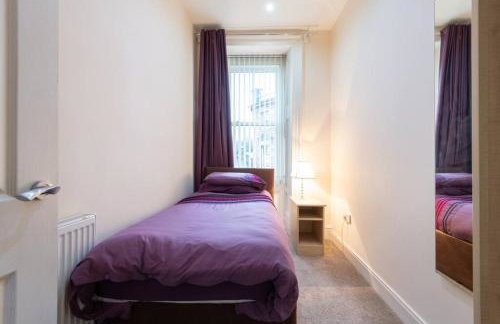 CASTLEBANK HOUSE FLATS, DINGWALL - Photo 39