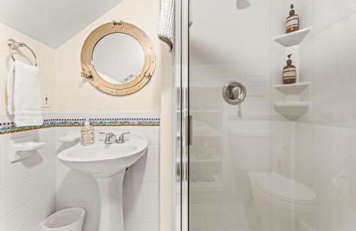 Mystic Riverfront Captain's Home - Foto 20