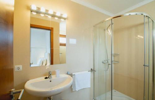 Stylish 6 Bedroom Villa Princesa - Hot Tub - Heated Pool - Near Beach & Waterparks - Foto 45