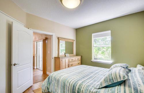 Walk to the Beach! New Smyrna Hideaway with Patio - Foto 13