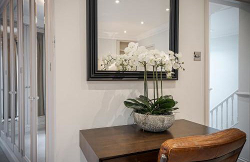 Luxurious Mews 4Bd House Balcony & Garage - Foto 34