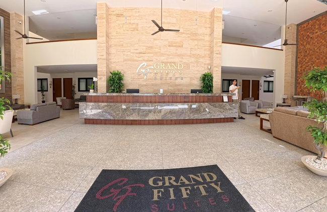 Hotel Grand Fifty Suites - Foto 2