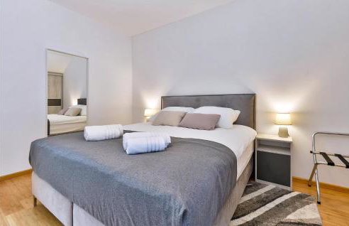 5 Bedroom Cozy Home In Desni Stefanki - Foto 31