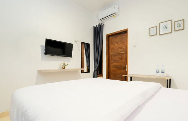 FHStay Maguwo - Photo 6