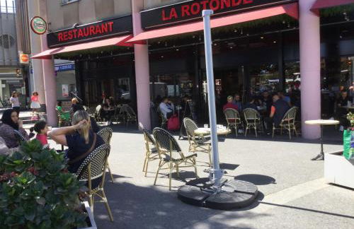 GRAND PARIS, private parking, balcony and metro, 24 hours self checking - Foto 37