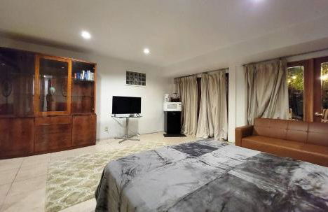 Private guest studio 5 minutes to Rodeo Drive and in great area - Foto 21