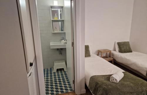 Classic Lisbon Homes: Bright & Central in Belém - Photo 3