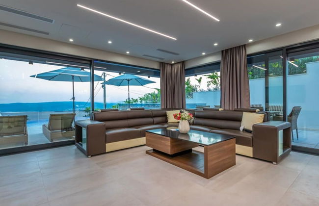 Lorena Stylish Sea View Villa - Foto 7