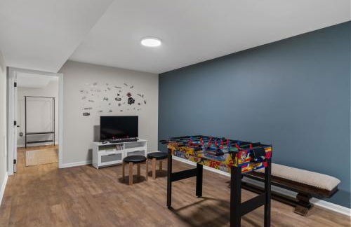 5 BedRooms Family retreat with GameRoom Near DC & Qunatico - Photo 30