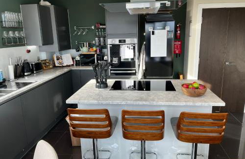 Stunning Luxury 3 Bed Penthouse Sleeps 2 to 6 - Foto 15