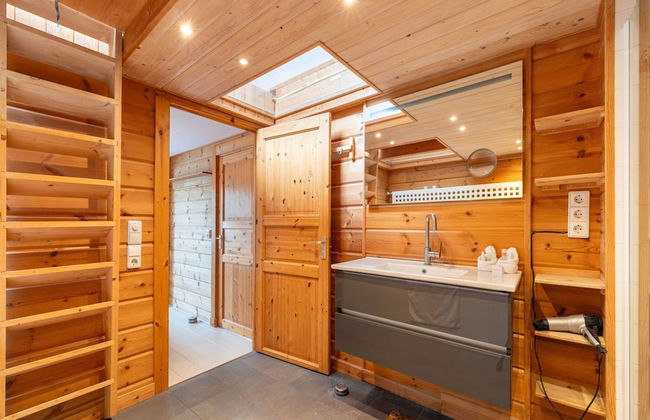 Holiday Home by Zuidlaardermeer With Jetty - Photo 23