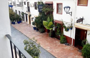 Impressive apartment with 3 bedrooms metres from the beach - Photo 4