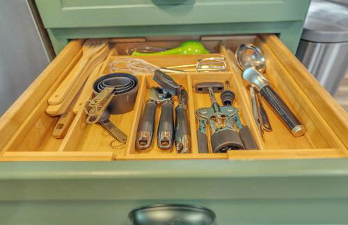 Family Chalet With Sauna, HotTub, Heavenly Views! Mins to Downtown! - Foto 71