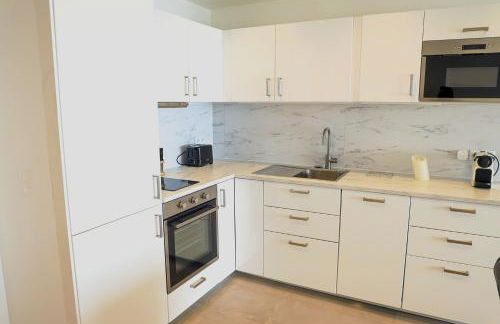 STUDIO Luxe CENTER BAY 4 - Photo 13