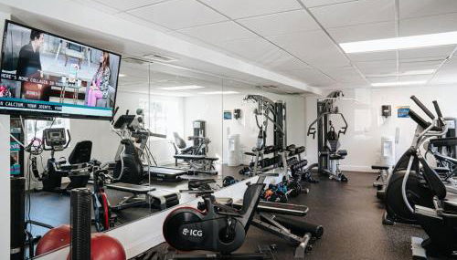 Boca Coastal Waterfront Stay - 2BR 2BA - Pool, Gym, Parking, Walk to Beach - Foto 3