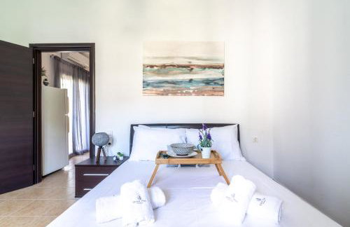 Ceronia Renovated House near the Beach - Foto 11