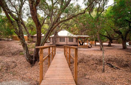 Elegant Yurt Tucked Beneath Oak Trees on Southern California Ranch - Foto 21