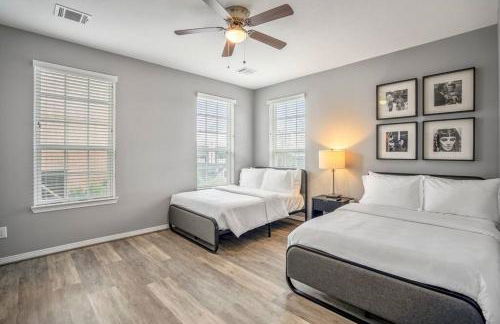 Vintage Hollywood Theater House in East Downtown - Foto 10