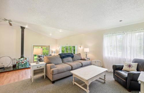 Charming and Scenic Gouldsboro Getaway with Patio! - Foto 9