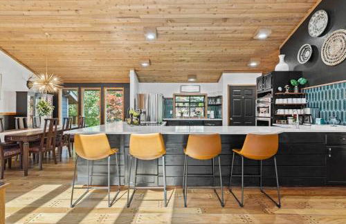 Luxe Lake Home Reflect Recharge and Reconnect - Foto 3