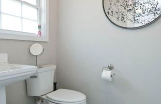 The Bulldog Farmhouse - 100 year old home - Foto 11