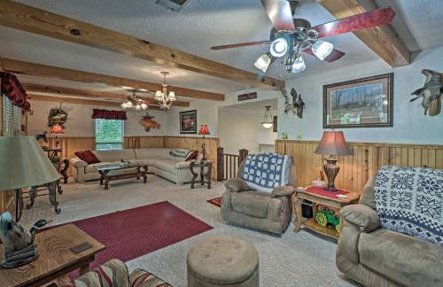 Secluded Edgemont Getaway with Huge Outdoor Deck! - Foto 5