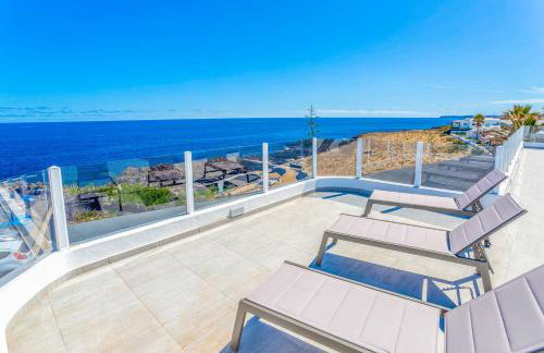 Boutique Beach Villa by Lanzarote Retreats - Private Pool - 1 min walk to Sea Pool - Photo 44