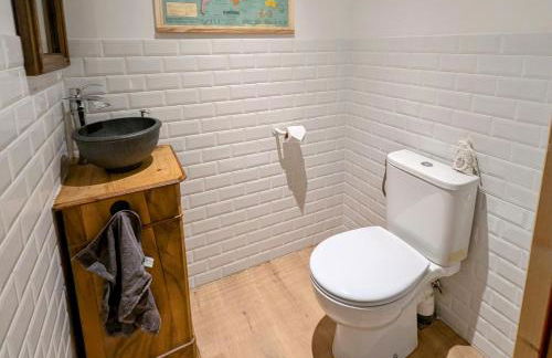 Grande ferme de 250m2 rénovée au charme rustique - Foto 25