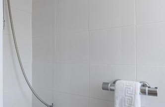 Beautiful cottage style 3-bed By Valore Property Services - Foto 29