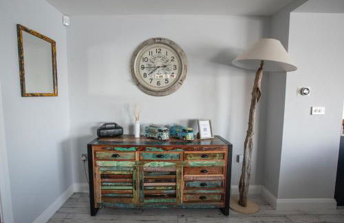 UPPER BEACH HOUSE - Photo 32