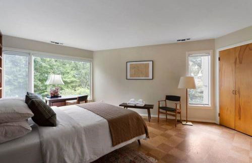 Quarry House Mid-Century Modern - Foto 20