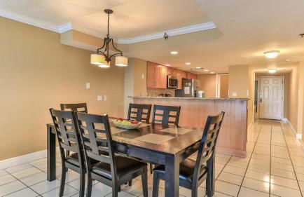 Destin Towers 142 - 2 Bedroom Beach Front Condo in the Heart of Destin with Amazing Views! - Foto 12