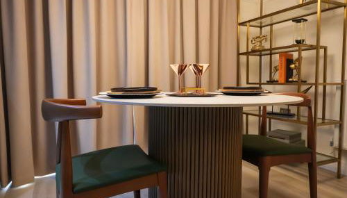 Adeluxe Aura - Entire Ultra Luxury- Super King Bed with Free WiFi, Netflix and Amazon Prime - Foto 3