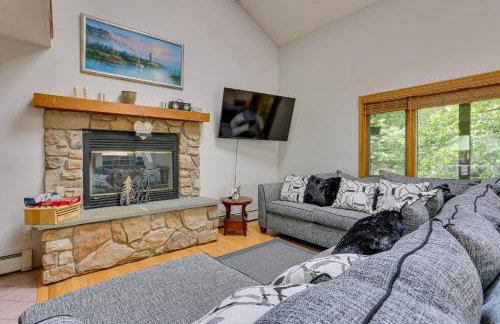 Bushkill Home with Access to Pools and Tennis Courts! - Photo 5