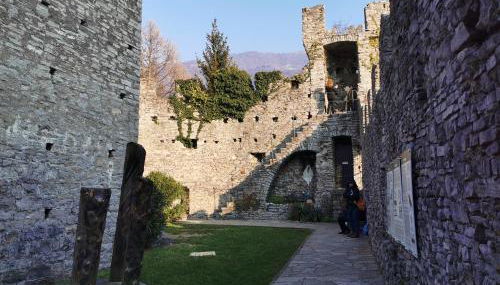 Near Villa Monastero and Castello di Vezio - Foto 4