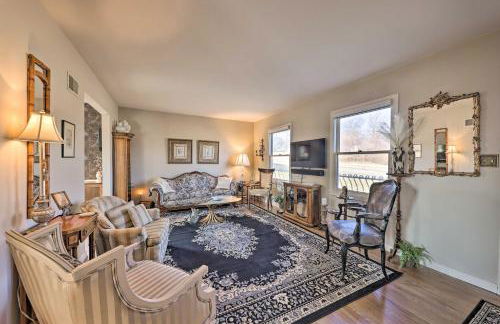 Cozy Kansas City Home with Yard - 9 Mi to Dtwn! - Foto 3