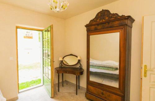 Domaine familial la marjoline - Photo 17