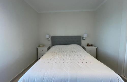 Precioso apartamento con vistas espectaculares de la Bahia Roses AV-48 - Foto 36