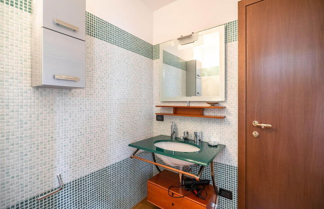 Belvilla by OYO Casa Cristina Meina Centro 4 - Foto 20