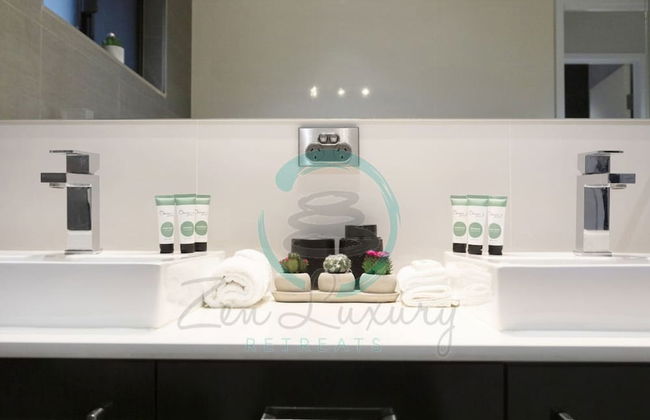 Modern Living Private Pool Bar Pets OK - Foto 26