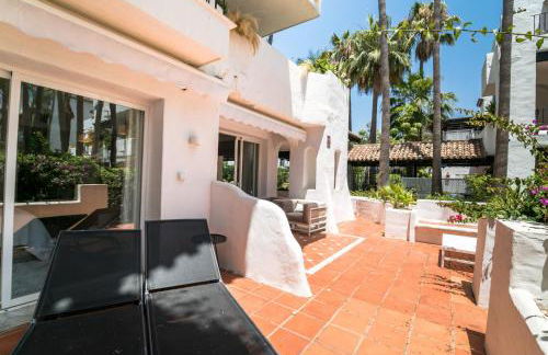 BRIGHT NEW APARTMENT IN PUENTE ROMANO - Foto 7