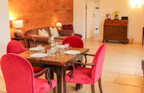 Treehouse Barn at Pitchford Estate - Foto 5