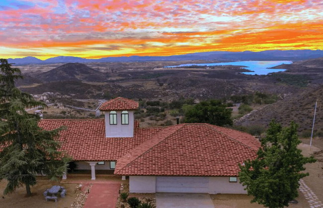 20 Acre Panoramic View Estate Hot Tub, Pickleball & Game Room - Photo 37