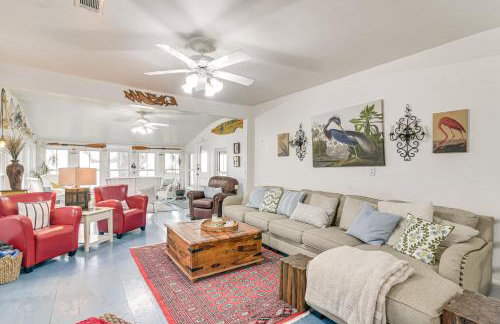 Galveston Bay Retreat Historic La Porte Home! - Foto 8