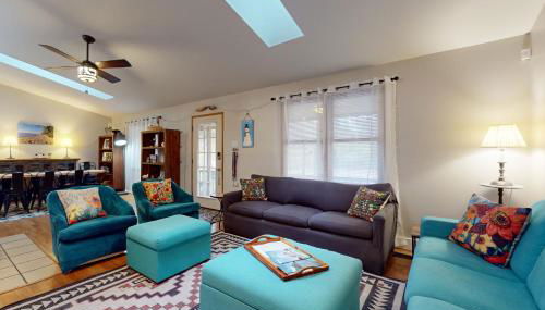 Four Bedrooms & a Beach - Photo 5